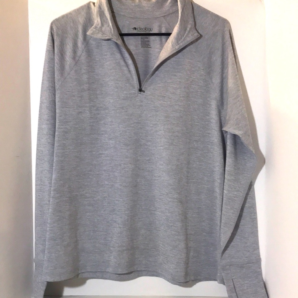 Ideology top s L athletic mid zip long sleeve gray